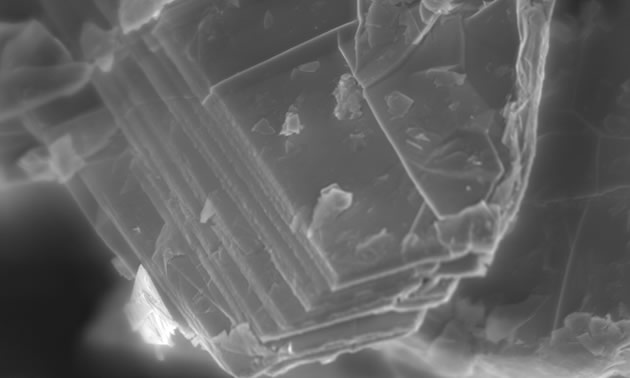 A magnification of a graphite flake. 