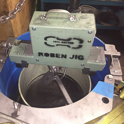 The photo shows the Roben Jig, with a cylinder that 