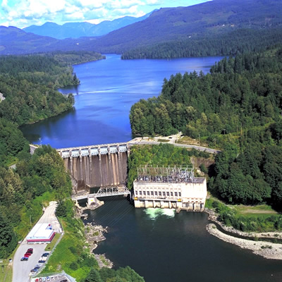 An aerial shot of the Ruskin Dam and Powerhouse before the upgrade project started. 